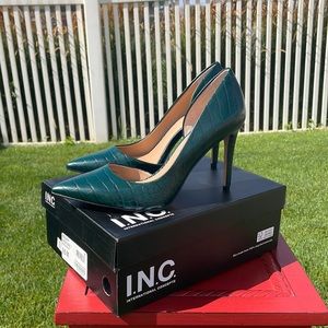 I.N.C. International Concepts NIB Green Vegan Heels 9.5